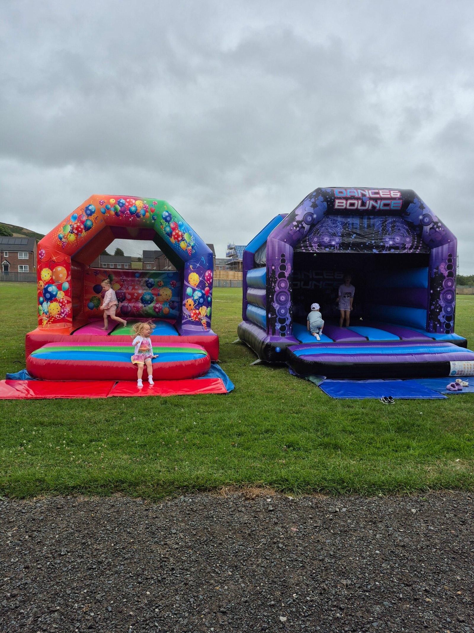 standard unisex bouncy castle standard unisex bouncy castle